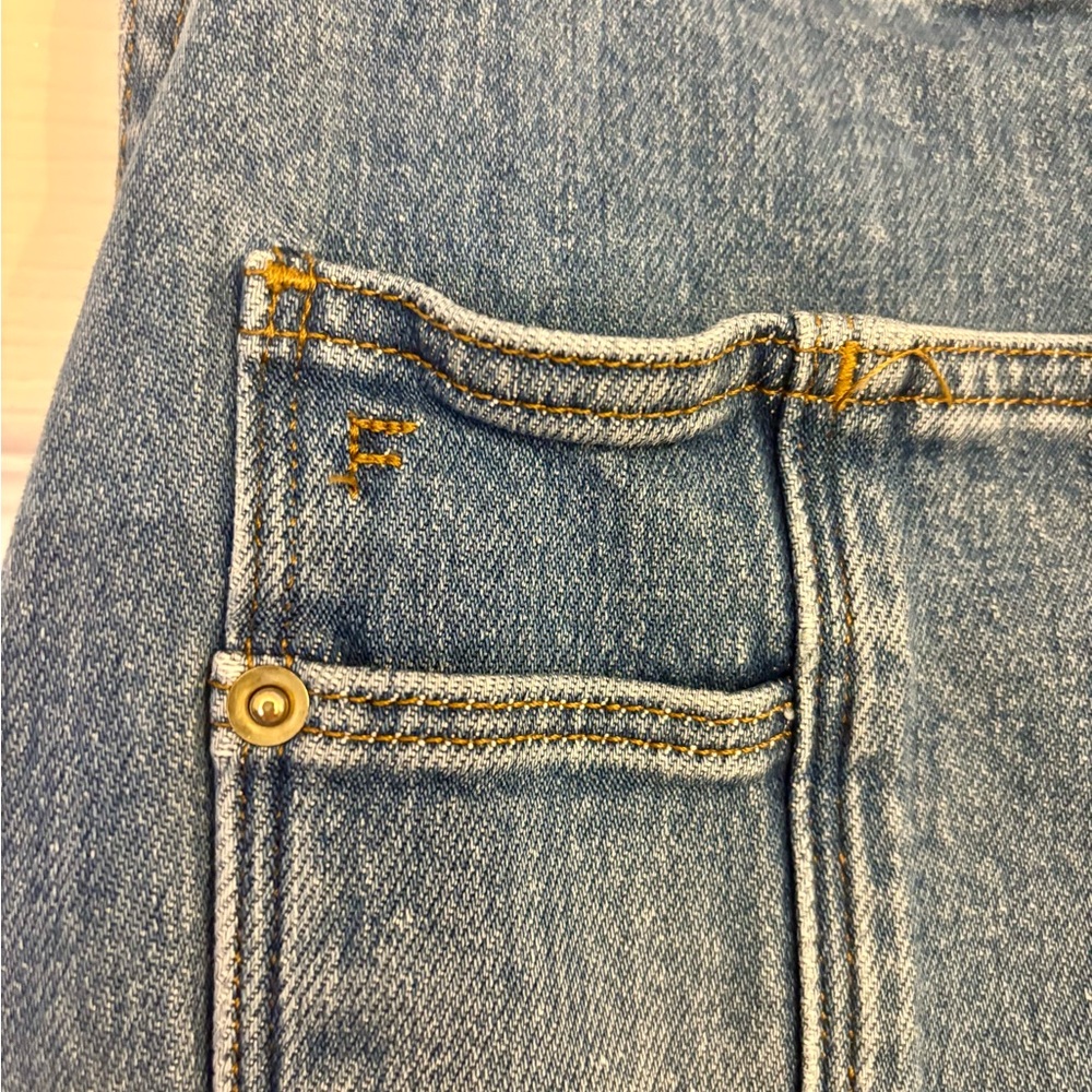 Frame Le Garçon Crop Boyfriend Distressed Denim Overalls - Picture 3 of 9